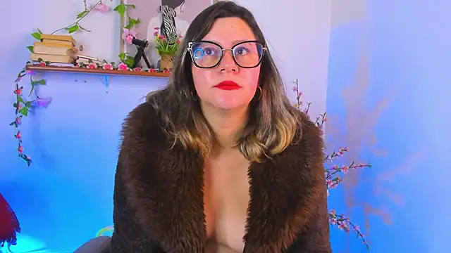 Chanelll Taylorr  online show from February 25, 11:54 am