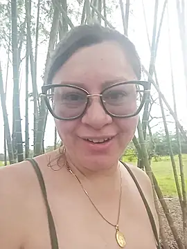 Chanelll Taylorr  online show from April 3, 2:34 pm