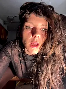 OniricFemme online show from December 3, 5:30 am