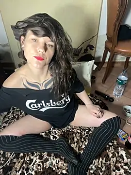 OniricFemme online show from October 31, 3:14 am