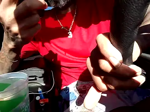 Snapshot of 3prettyboy3 chatting on October 31, 9:00 pm 3prettyboy3 online show from October 31, 9:00 pm