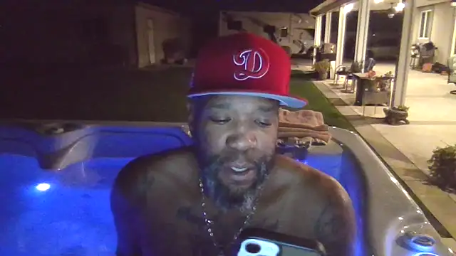 Snapshot of 3prettyboy3 chatting on November 8, 5:22 am 3prettyboy3 online show from November 8, 5:22 am