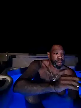 Snapshot of 3prettyboy3 chatting on November 1, 9:03 am 3prettyboy3 online show from November 1, 9:03 am