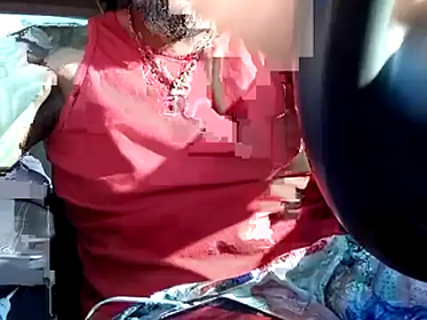 Snapshot of 3prettyboy3 chatting on October 20, 10:21 pm 3prettyboy3 online show from October 20, 10:21 pm