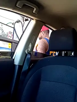 Snapshot of 3prettyboy3 chatting on October 24, 8:30 pm 3prettyboy3 online show from October 24, 8:30 pm