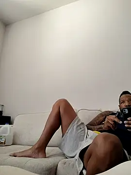 3prettyboy3 online show from April 8, 10:00 pm