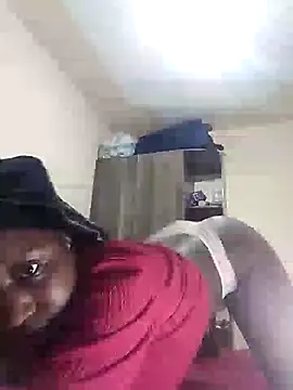 Adaline-Paris online show from March 3, 4:03 pm