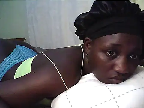 Adaline-Paris online show from March 12, 4:22 pm