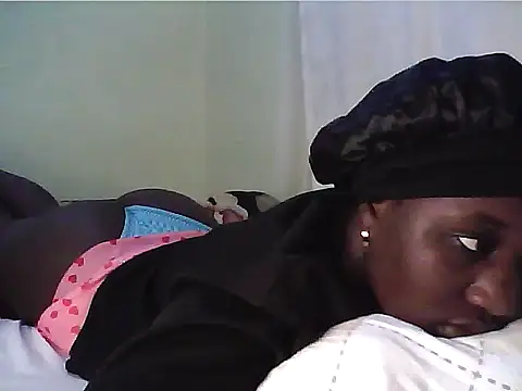 Adaline-Paris online show from March 25, 7:24 pm