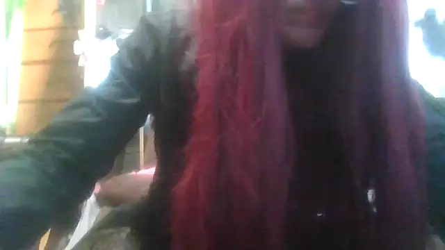 SassyCrystal77 online show from March 29, 10:06 am