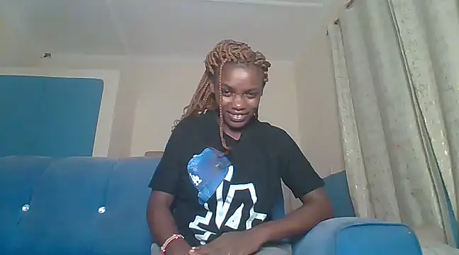 awino001 online show from March 18, 9:43 pm