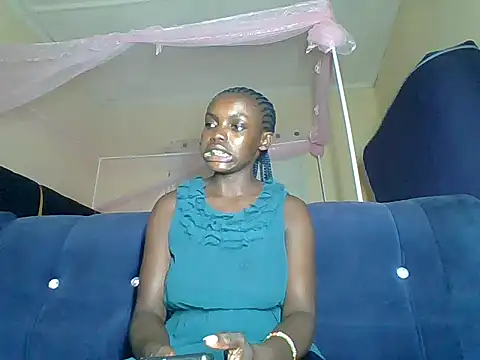 Snapshot of awino001 chatting on October 28, 12:00 am awino001 online show from October 28, 12:00 am