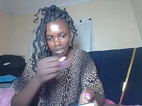 Snapshot of awino001 chatting on November 14, 2:04 am awino001 online show from November 14, 2:04 am