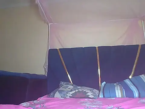 Snapshot of awino001 chatting on November 9, 8:46 pm awino001 online show from November 9, 8:46 pm