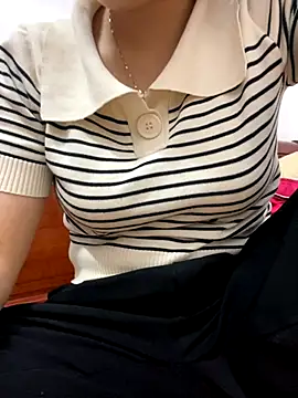 Milk Mom99 online show from November 1, 4:52 am