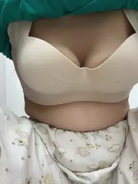 Milk Mom99 online show from March 28, 7:42 am