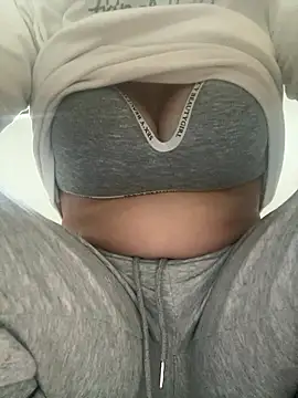 Milk Mom99 online show from January 9, 6:31 am