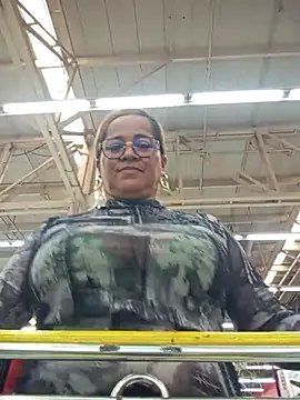 natally ross21 online show from October 26, 7:25 pm