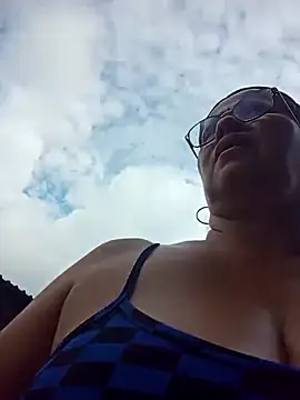 natally ross21 online show from October 28, 1:21 pm