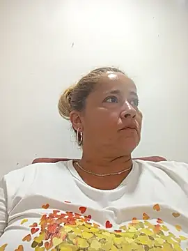 natally ross21 online show from March 22, 7:04 pm