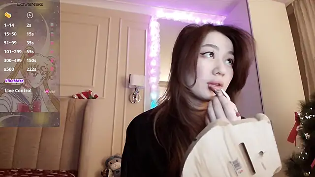 Snapshot of melissa_yamazaki chatting on January 9, 2:29 am melissa yamazaki online show from January 9, 2:29 am