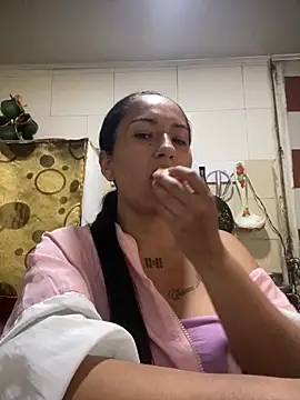 luna asss online show from March 2, 9:00 pm