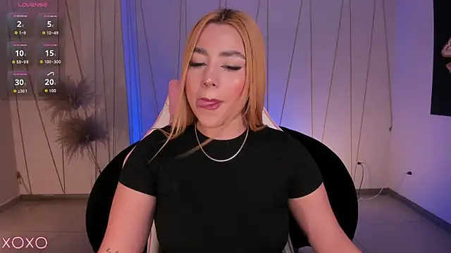 Snapshot of SamanthaKlein_ chatting on November 21, 1:04 am SamanthaKlein online show from November 21, 1:04 am