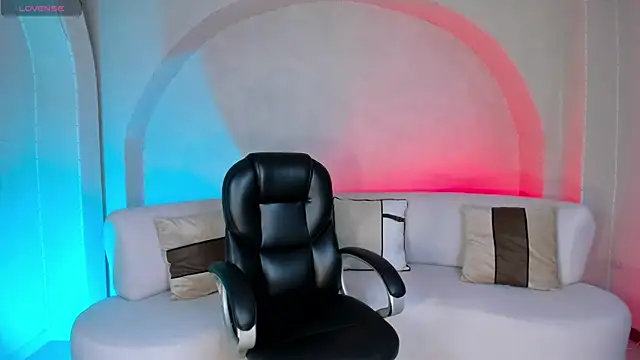 Snapshot of SamanthaKlein_ chatting on October 29, 4:00 am SamanthaKlein online show from October 29, 4:00 am