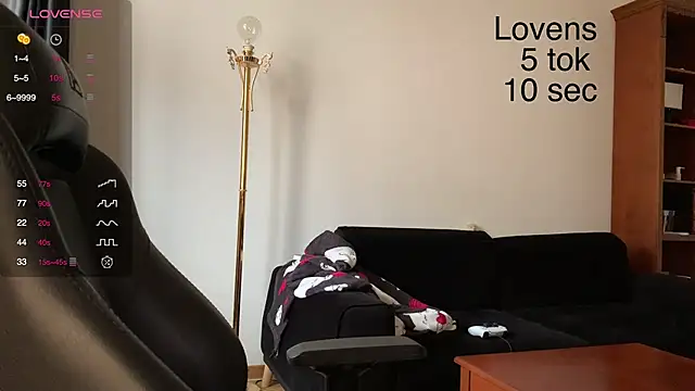 Snapshot of Sexy_Sweets chatting on October 24, 6:23 am Sexy Sweets online show from October 24, 6:23 am