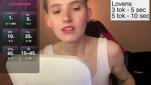 Snapshot of Sexy_Sweets chatting on November 21, 4:06 pm Sexy Sweets online show from November 21, 4:06 pm