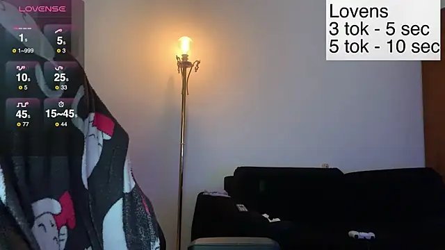 Snapshot of Sexy_Sweets chatting on November 23, 8:08 pm Sexy Sweets online show from November 23, 8:08 pm