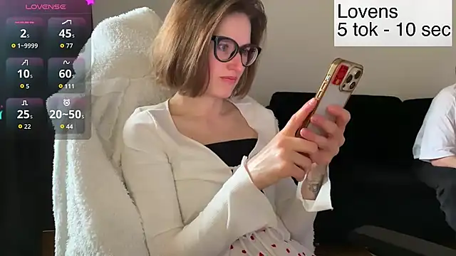 Sexy Sweets online show from March 6, 11:27 am