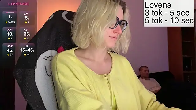 Sexy Sweets online show from December 13, 8:04 pm