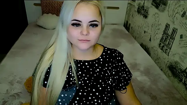 lovely-eyes online show from October 20, 5:35 pm