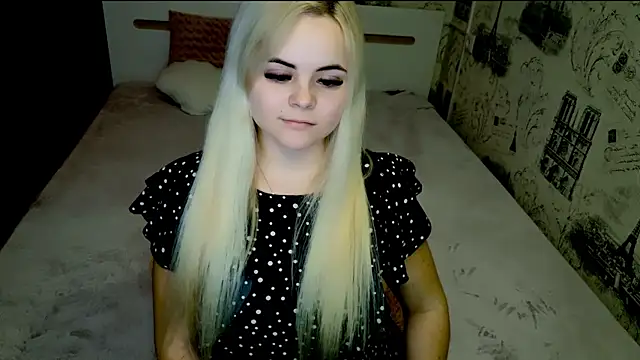 lovely-eyes online show from April 20, 5:25 pm
