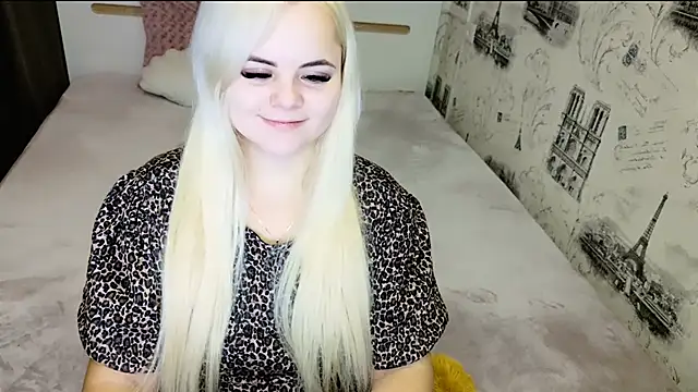 lovely-eyes online show from January 8, 8:59 pm