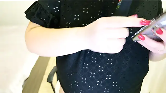 lovely-eyes online show from February 2, 10:06 pm