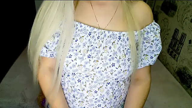 lovely-eyes online show from May 1, 7:41 pm