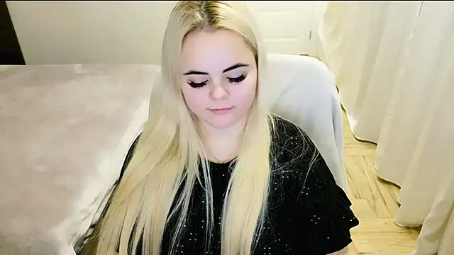 lovely-eyes online show from February 15, 12:48 am