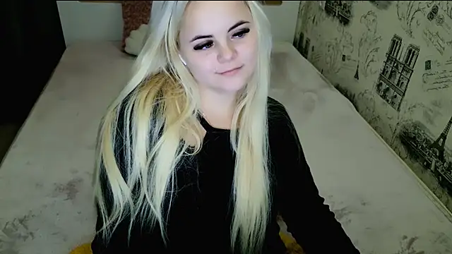 lovely-eyes online show from December 17, 8:47 pm