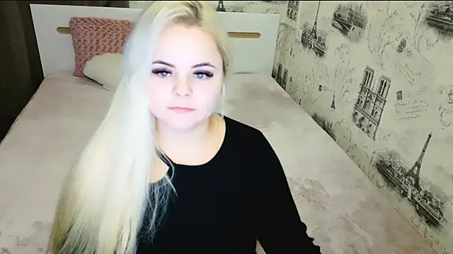 Snapshot of lovely-eyes chatting on November 15, 6:34 pm lovely-eyes online show from November 15, 6:34 pm