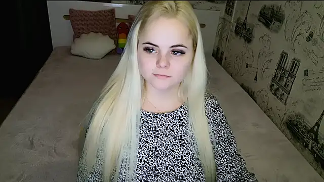 lovely-eyes online show from March 11, 8:25 pm