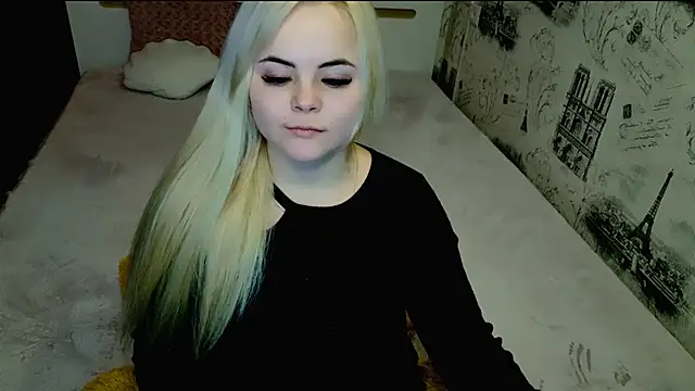 lovely-eyes online show from February 13, 7:47 pm