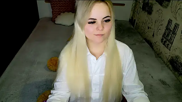 lovely-eyes online show from May 28, 7:09 pm