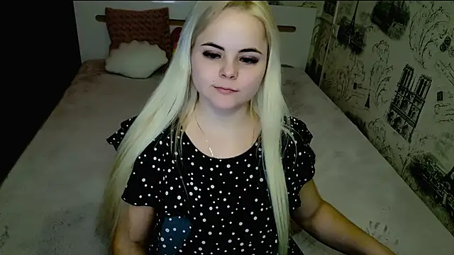 lovely-eyes online show from March 13, 8:25 pm