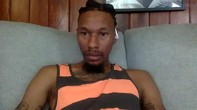 Snapshot of KingDerRico chatting on December 1, 6:09 pm KingDerRico online show from December 1, 6:09 pm