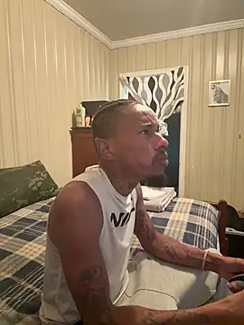 Snapshot of KingDerRico chatting on March 25, 7:57 pm KingDerRico online show from March 25, 7:57 pm