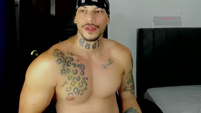 Snapshot of RickG_Oficial chatting on May 21, 11:13 pm RickG Oficial online show from May 21, 11:13 pm
