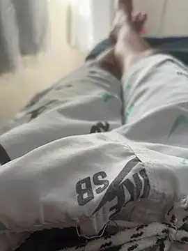 betinhodelas online show from April 18, 1:35 pm