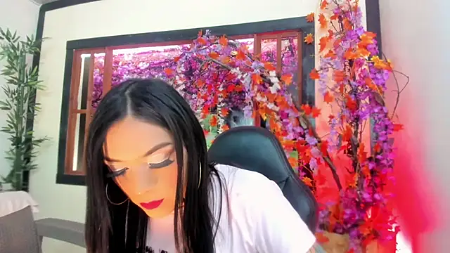 Snapshot of Susan_DiSantys chatting on March 6, 10:47 pm Susan DiSantys online show from March 6, 10:47 pm